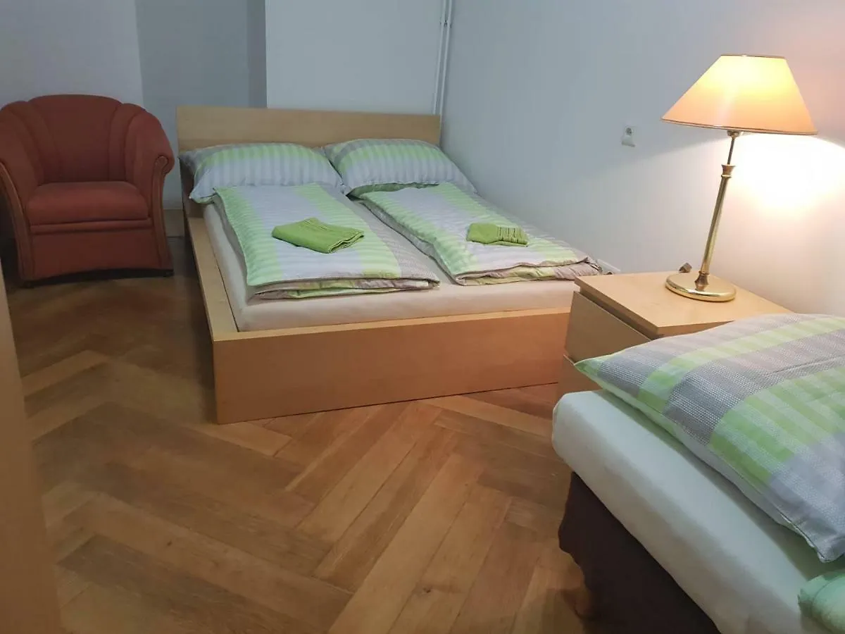 Apartment Ferienwohnung Schloessel 26/16 Vienna Austria