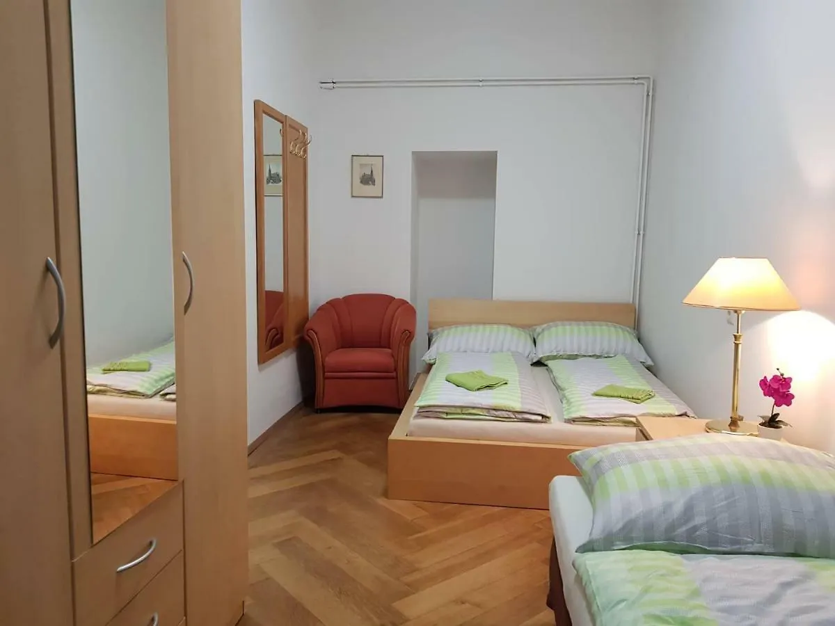 Ferienwohnung Schloessel 26/16 Vienna Apartment