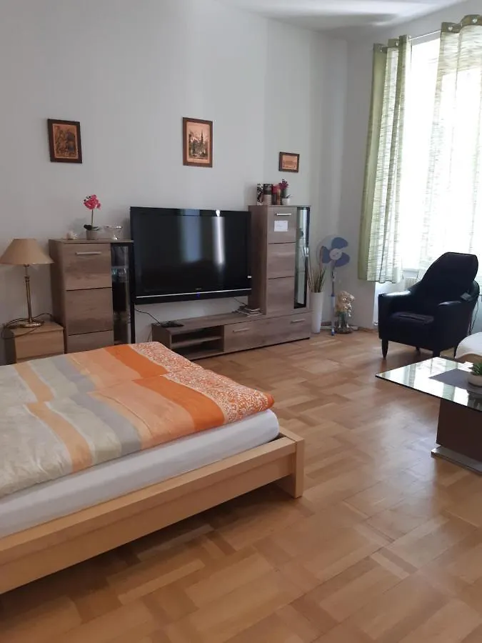 Ferienwohnung Schloessel 26/16 Vienna