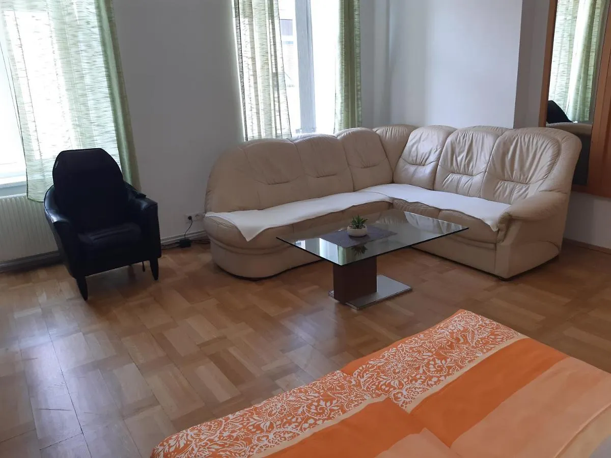 Ferienwohnung Schloessel 26/16 Vienna Austria